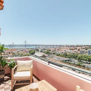 casa-boma-lisboa-unique-apartment-with-private-balcony.hotels-lisbon-portugal.com/
